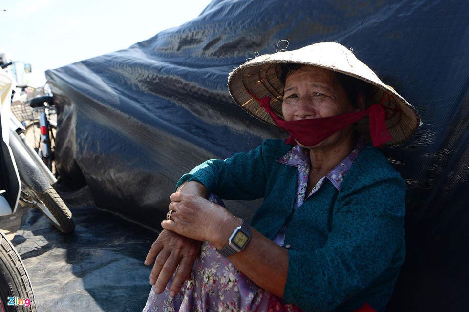 Người miền Tây đội nắng xem khánh thành cầu 3.000 tỷ